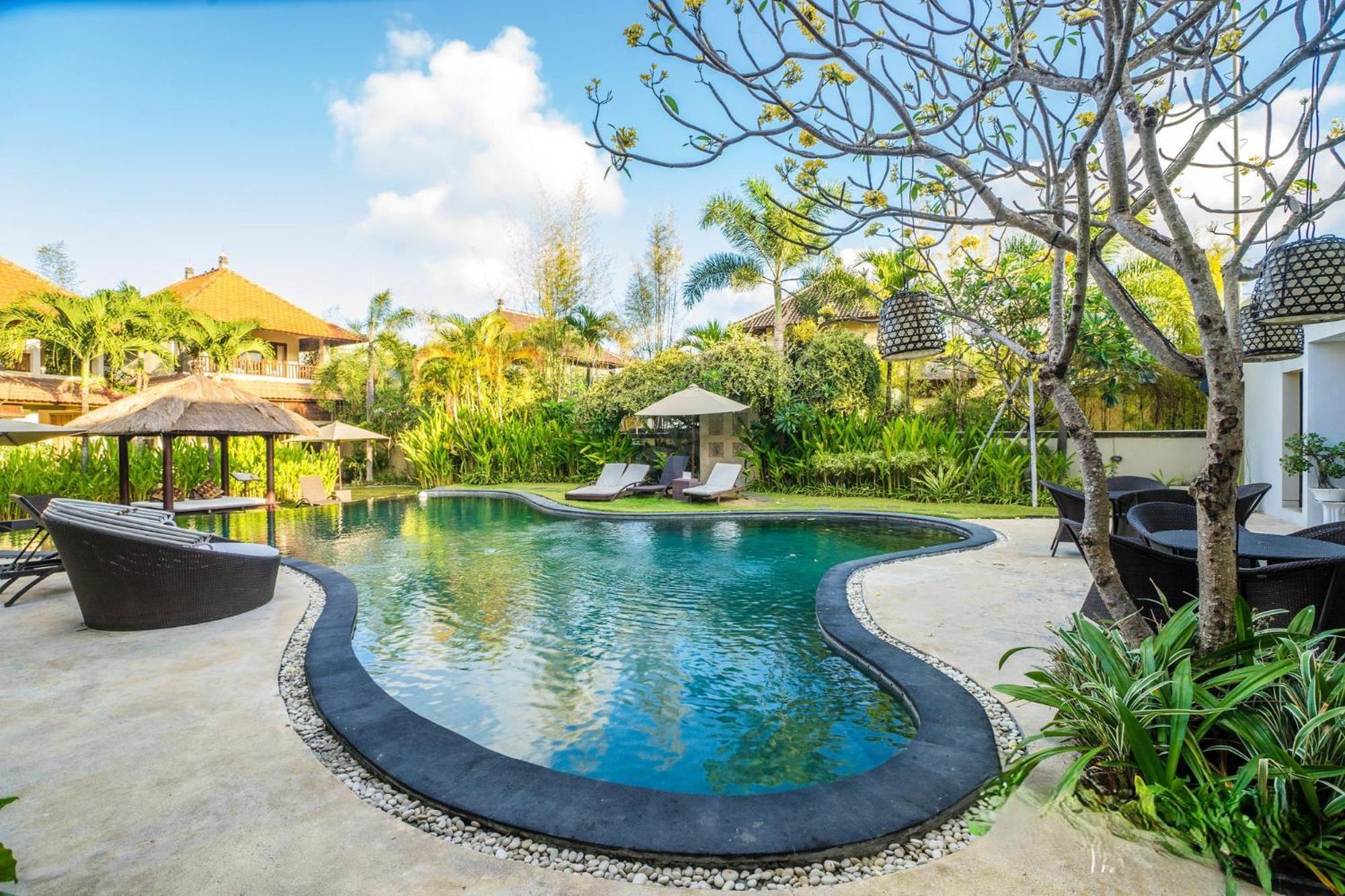 Villa Diana Bali 16 Bedrooms Семіньяк Екстер'єр фото